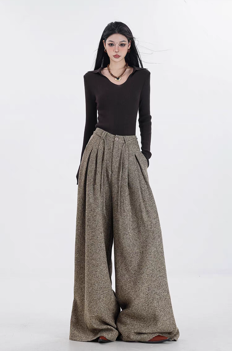 Wide-Leg Pleated Textured Trousers with Waist String