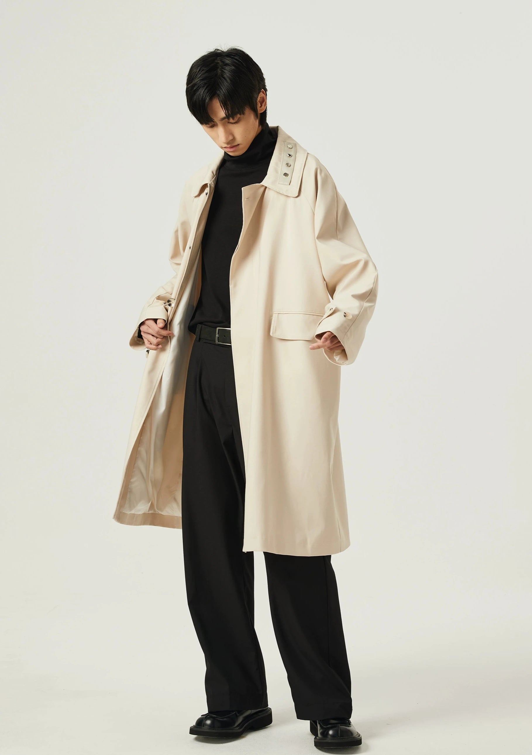 Slim Long Single-Breasted Coat with Collar Studs