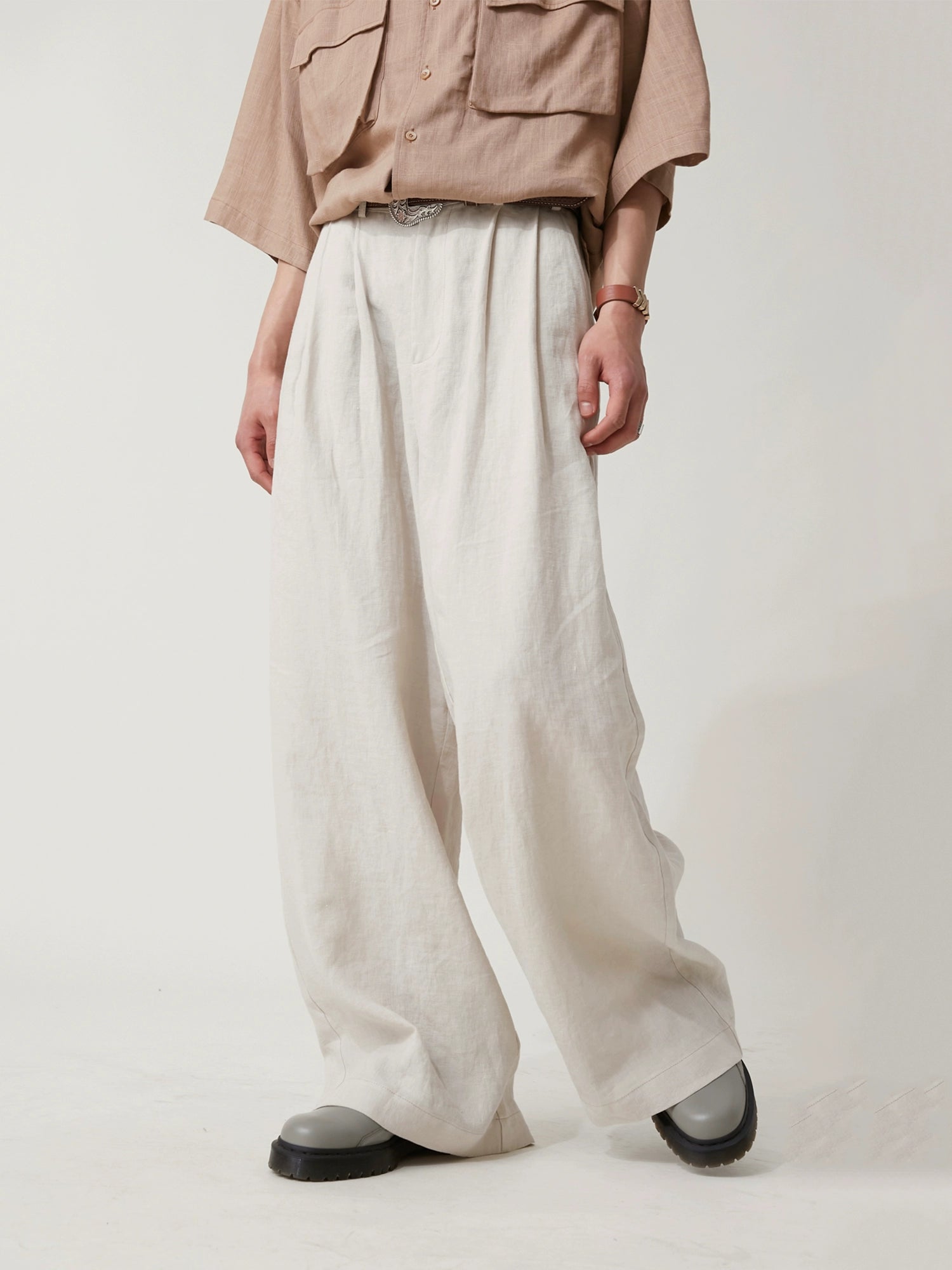 High-Waisted Wide-Leg Linen Trousers