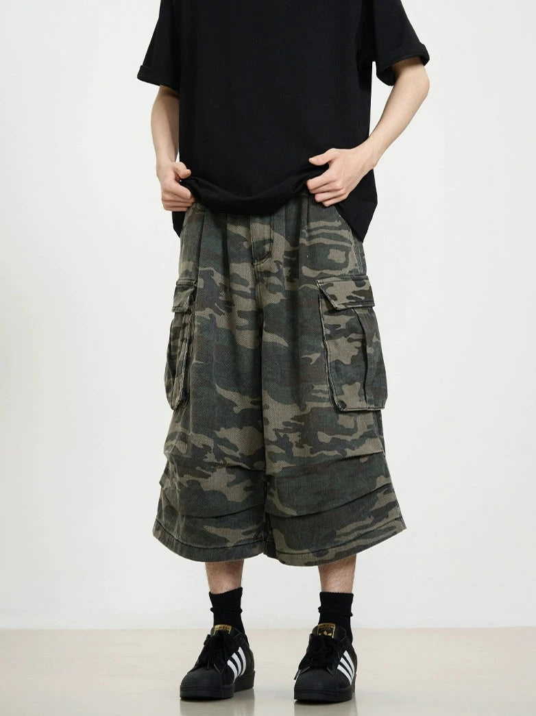 Camouflage Flare Cargo Capri Shorts