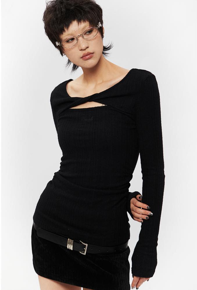 Twist Cutout Ribbed Ruched Side Long Sleeve Top