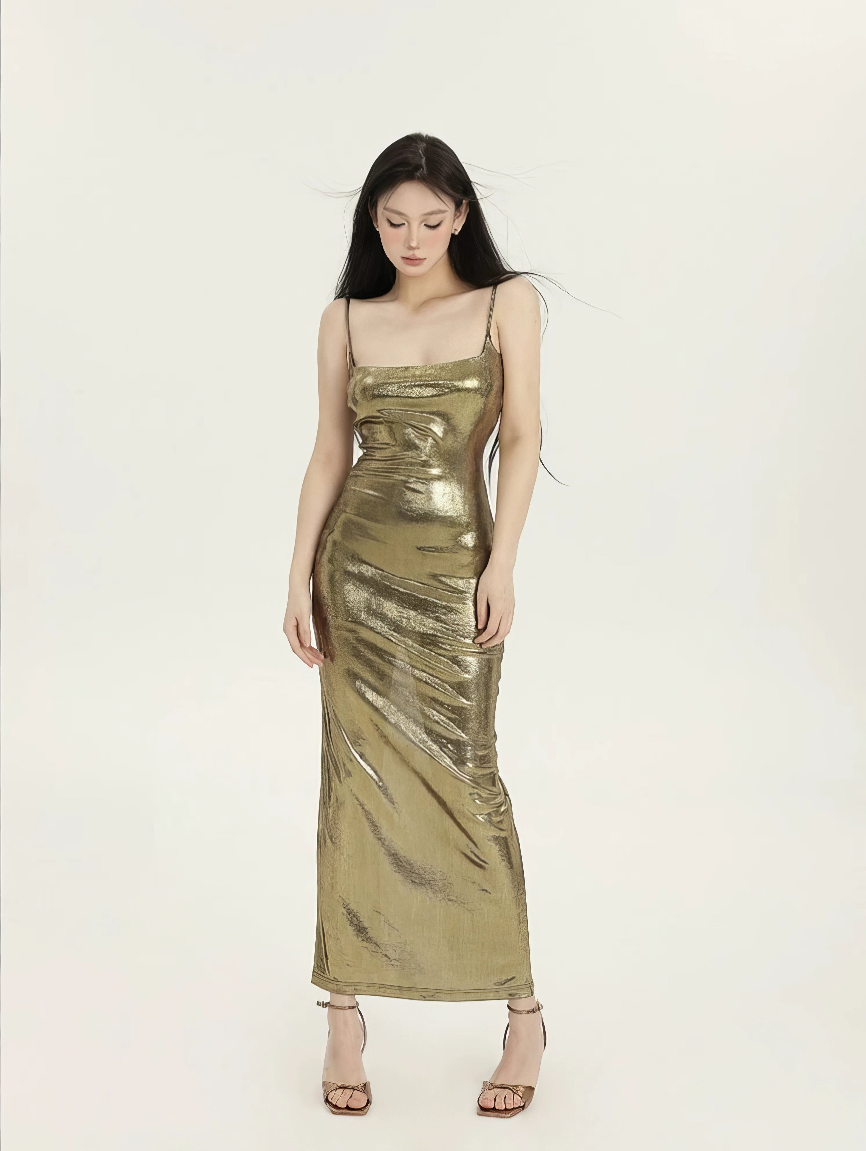 Metallic Sheen Sleeveless Low-Neck Maxi Dress