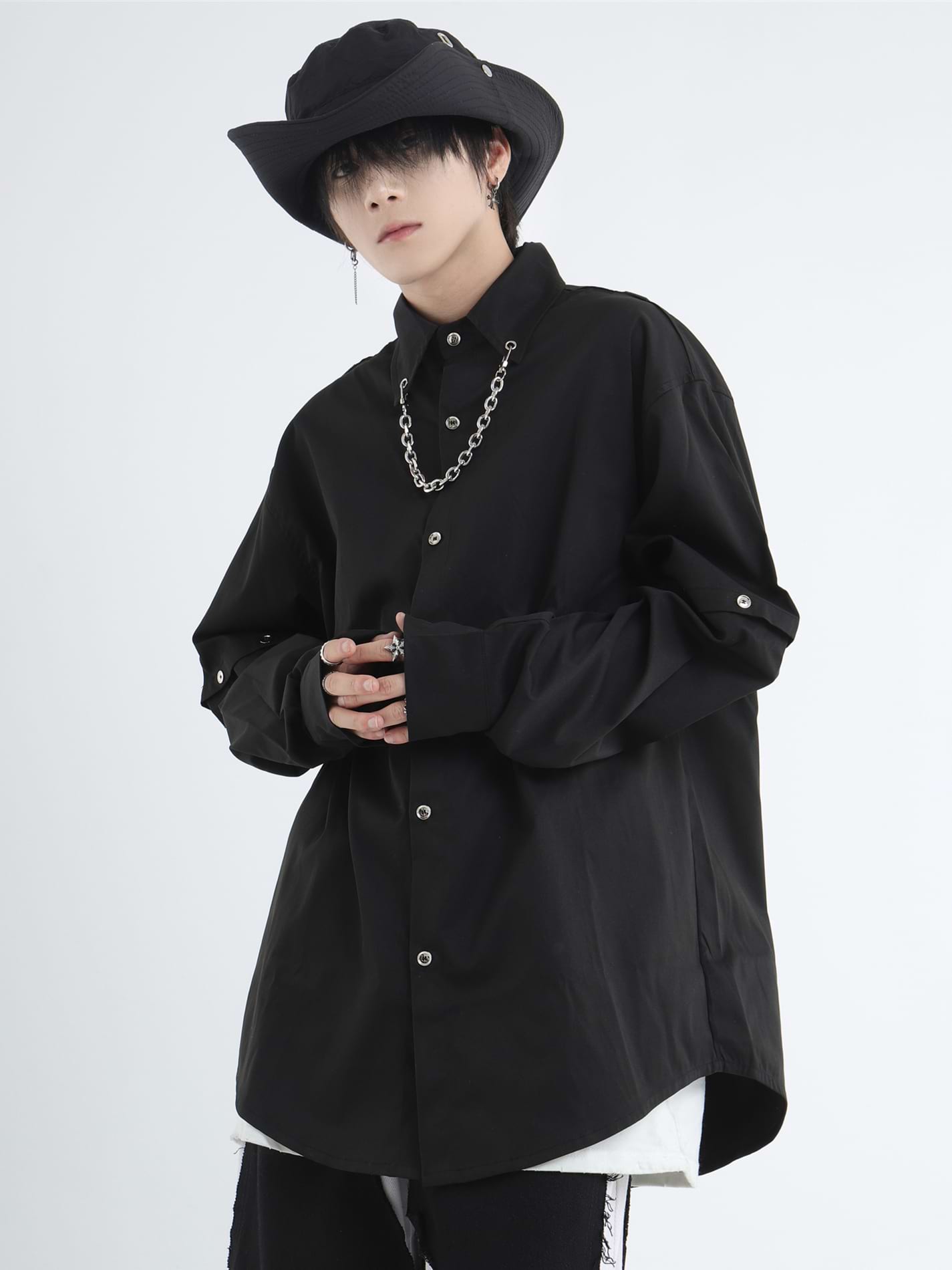 Button Shirt with Detachable Sleeves and Chain Accessory