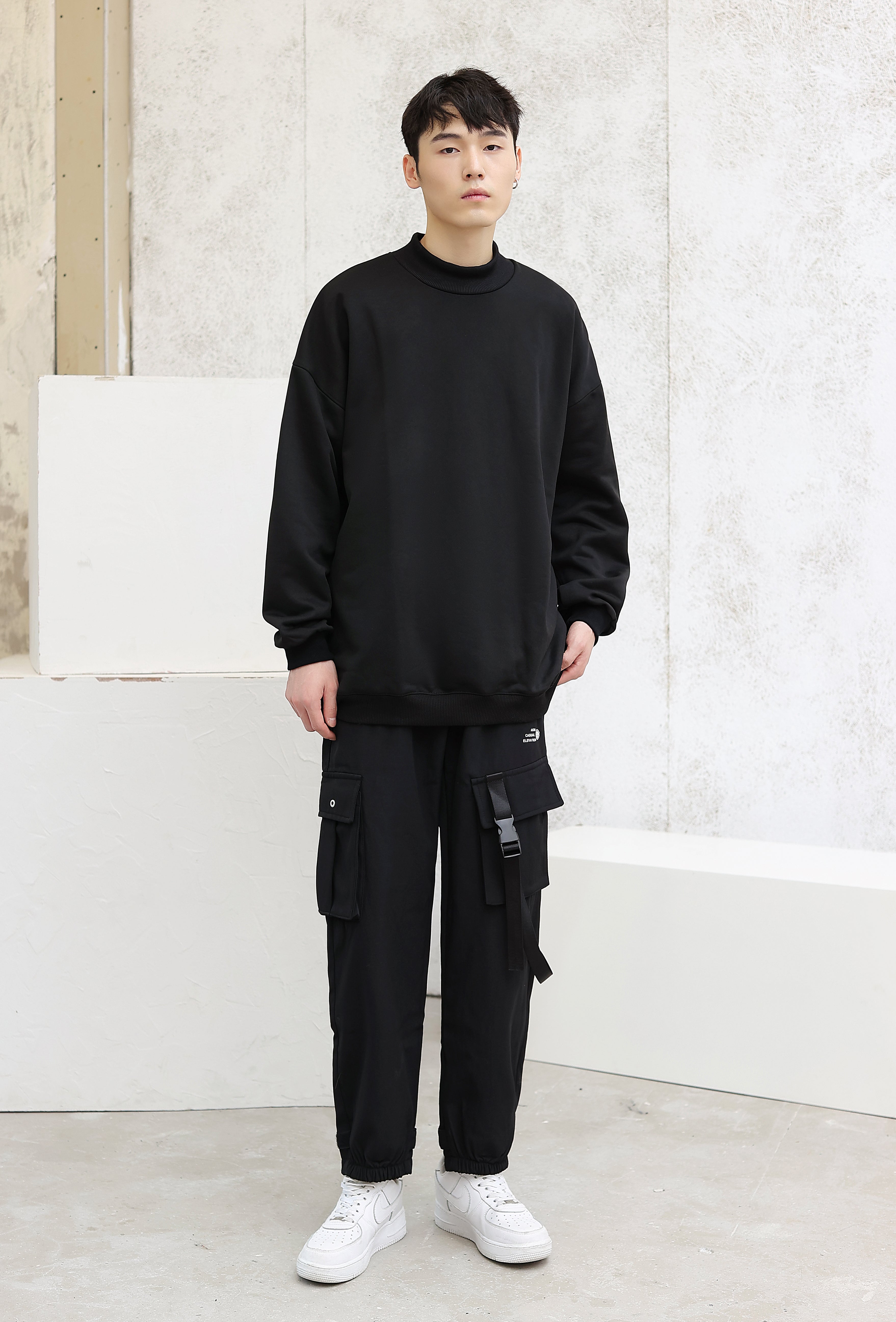 Semi-Turtleneck Oversized Sweatshirt - nightcity clothing