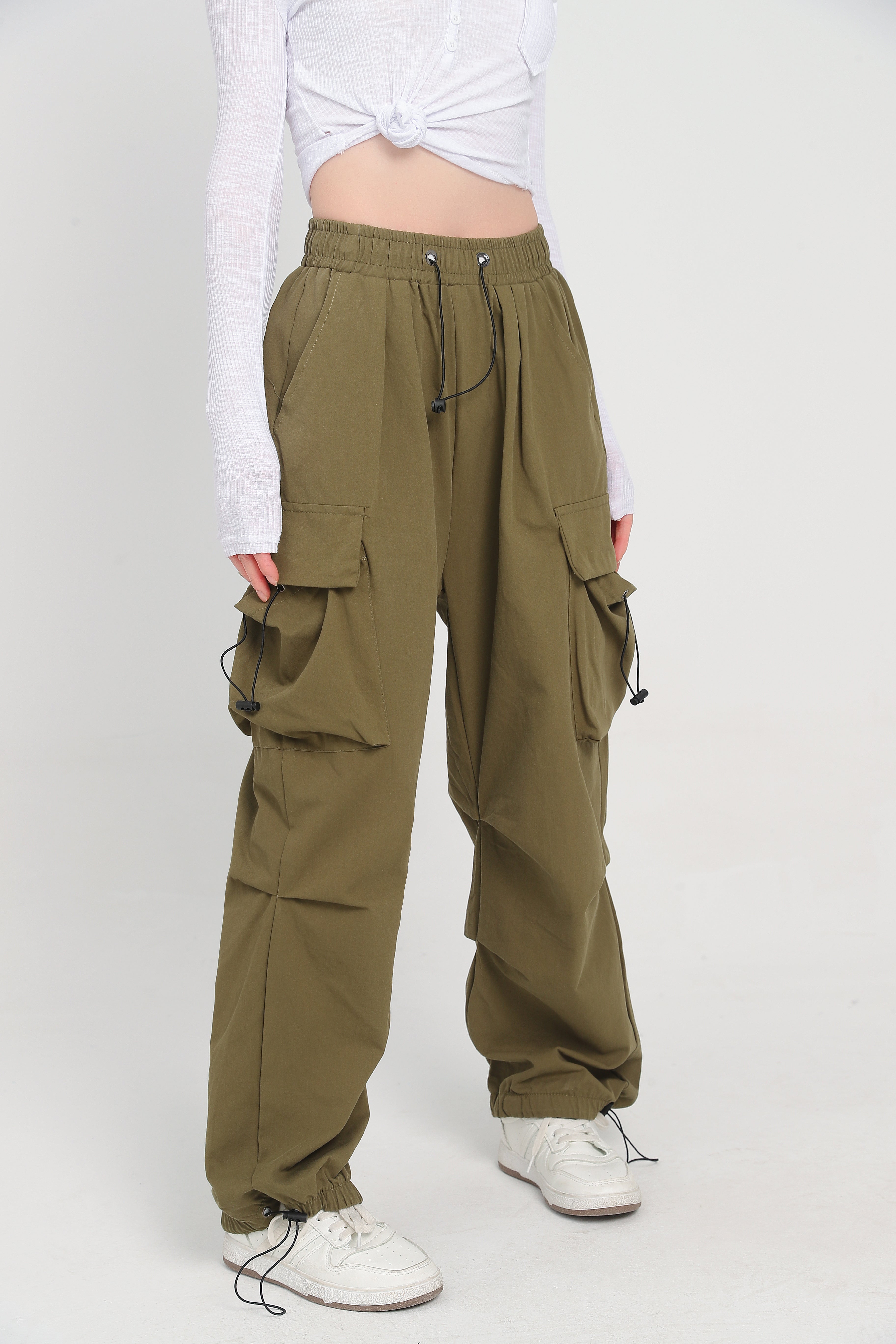 Wide Leg Drawstring Cuff Cargo Pants